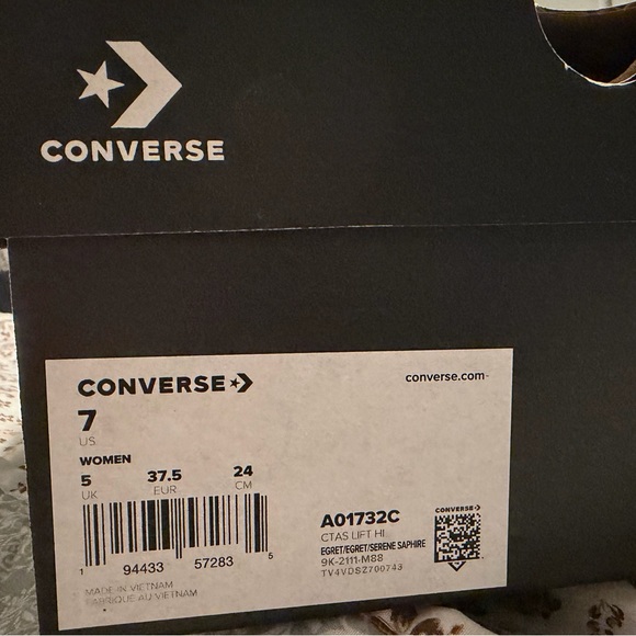 Converse Off-White Platform High-Tops - Picture 7 of 7
